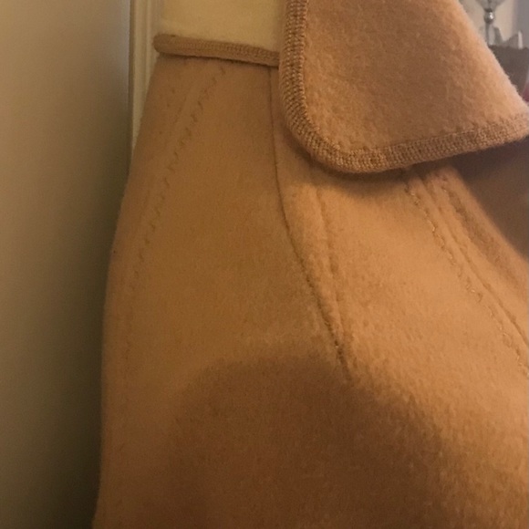 Cape: Stunning Reversible Wetherall Wool Cape - Picture 4 of 15